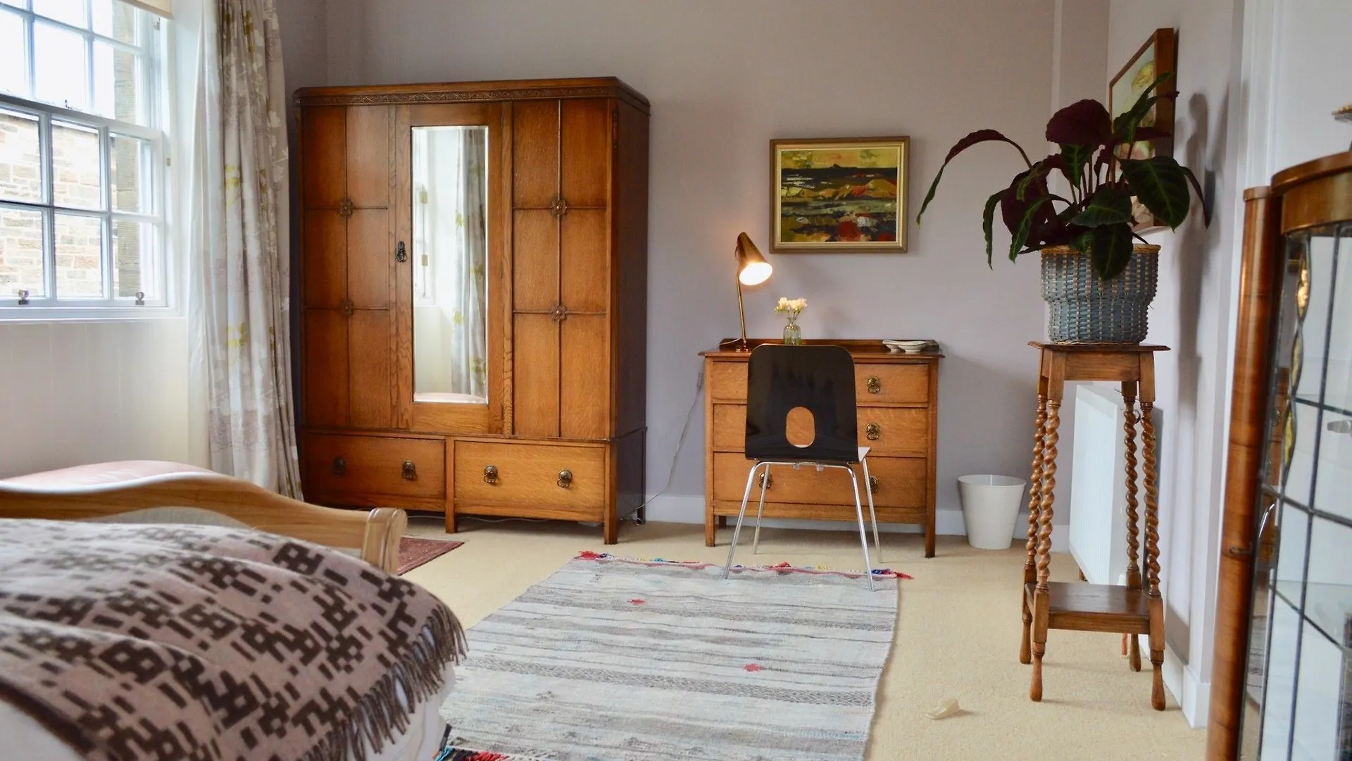 Apartment 2 Bedroom Flat In Edinburgh